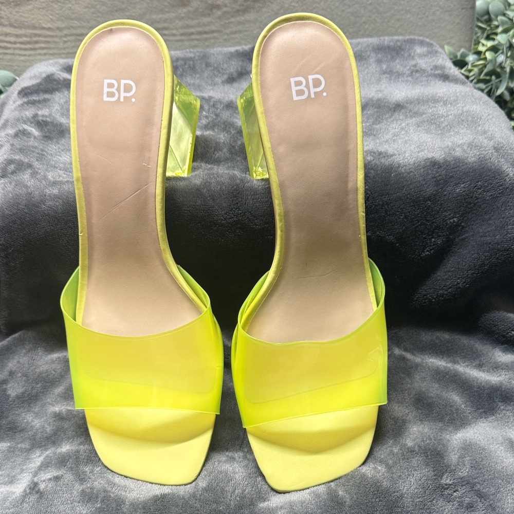 BP yellow neon fluorescent lucite slip on chunky heel sandals size 11m